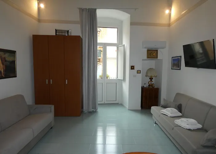 House Sasanelli アパート *